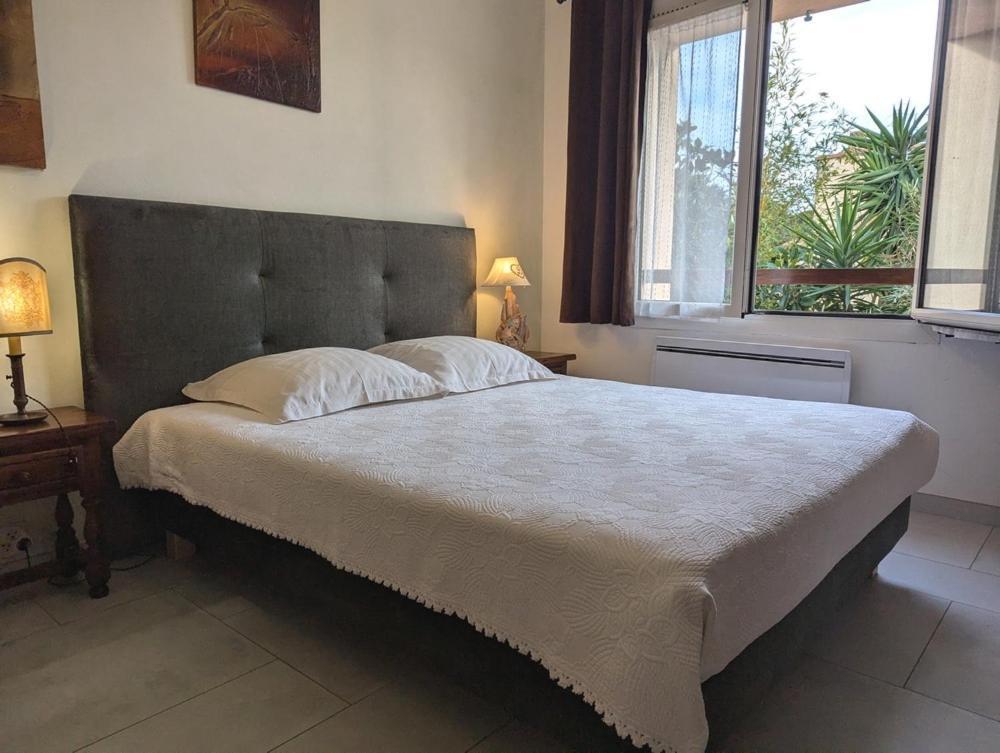 Les Lauriers Villa Sausset-les-Pins Bagian luar foto